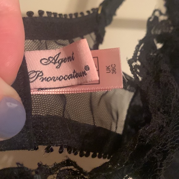 Agent provocateur black lace bra + matching garter belt 36C LINGERIE BUNDLE - Picture 5 of 16
